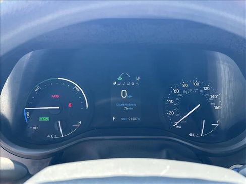 Certified 2023 Toyota Sienna LE FWD image 12