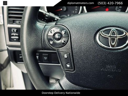 Used 2013 Toyota Tundra 4x4 Double Cab image 29