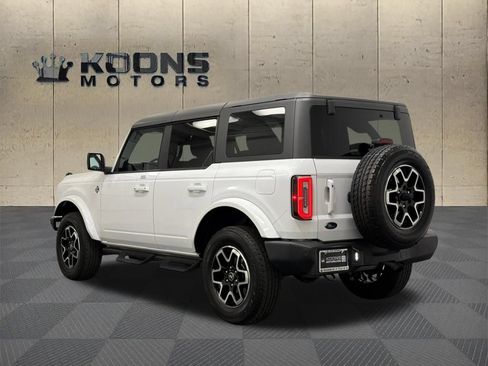 Used 2023 Ford Bronco Outer Banks AWD/4WD image 6