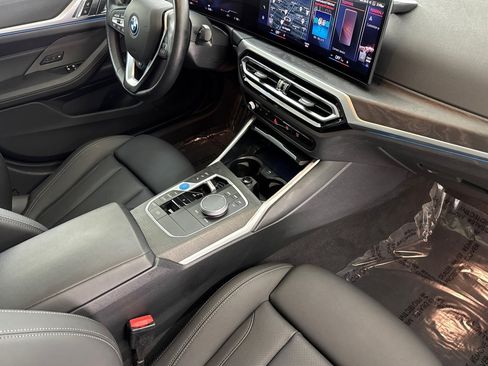 Used 2023 BMW i4 eDrive40 w/ Premium Package RWD image 34