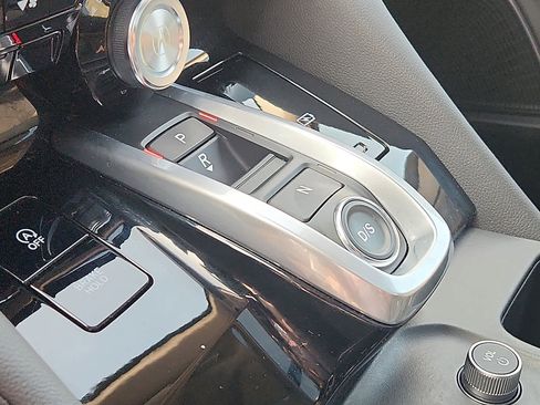 Certified 2023 Acura MDX image 17