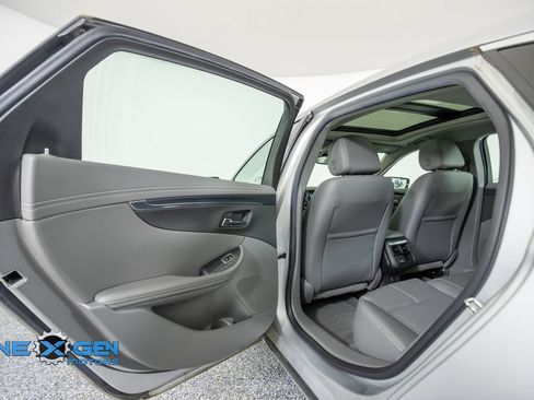 Used 2019 Chevrolet Impala LT w/ Sunroof and Spoiler Package FWD image 26