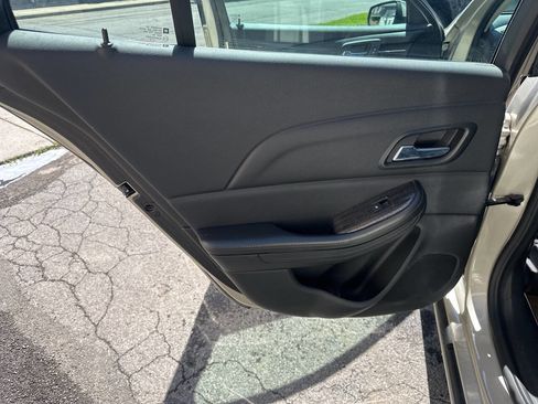 Used 2015 Chevrolet Malibu LT w/ Power Convenience Package image 12