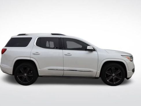 Used 2017 GMC Acadia Denali w/ Technology Package image 12
