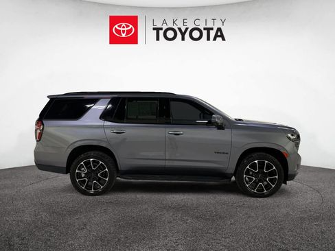 Used 2021 Chevrolet Tahoe RST w/ Luxury Package RWD image 11