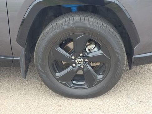 Used 2021 Toyota RAV4 XSE image 33