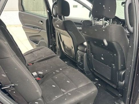 Used 2024 Dodge Durango GT image 30