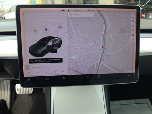 Used 2018 Tesla Model 3 Long Range image 14