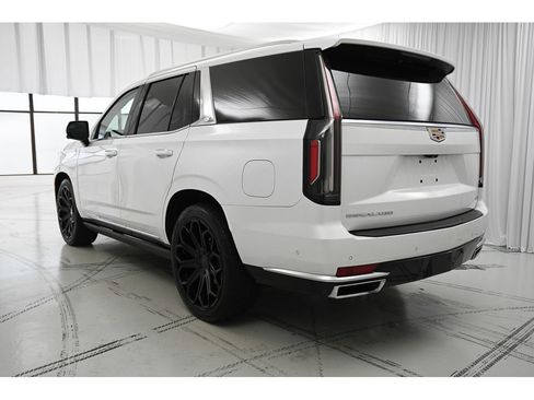 Used 2022 Cadillac Escalade Premium Luxury w/ Performance Package image 5
