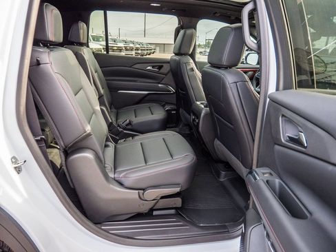 New 2026 Chevrolet Traverse Z71 w/ Enhanced Driving Package AWD/4WD image 25