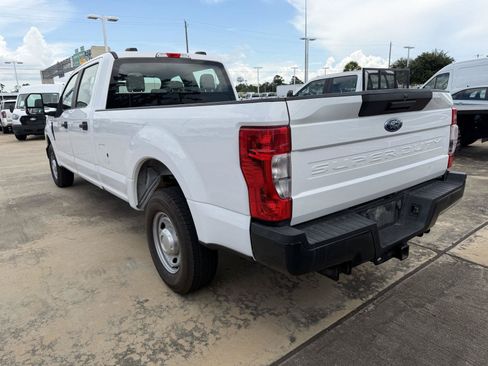 Used 2020 Ford F250 XL w/ Power Equipment Group RWD image 3