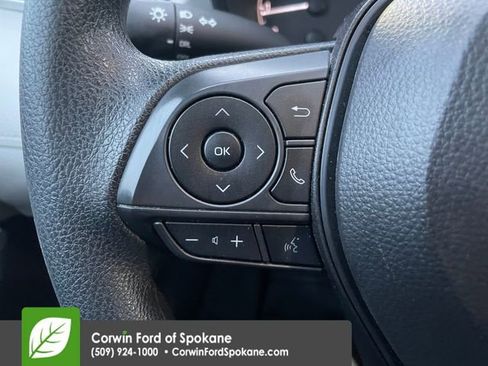 Used 2024 Toyota Corolla Cross L image 20