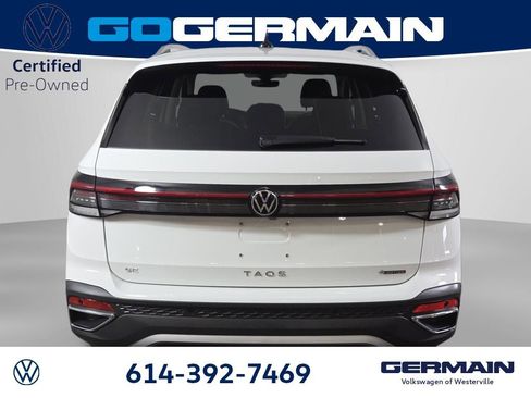 Certified 2025 Volkswagen Taos SE AWD/4WD image 9