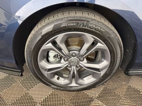 Used 2025 Honda Accord EX-L image 33