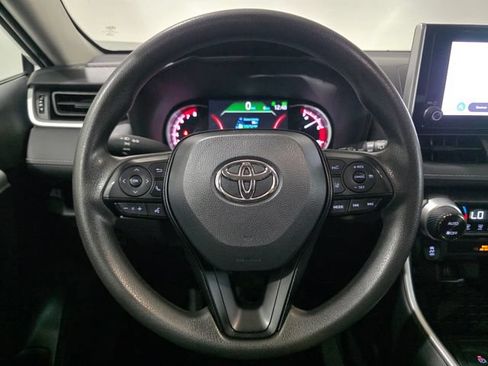 Used 2025 Toyota RAV4 XLE AWD/4WD image 16