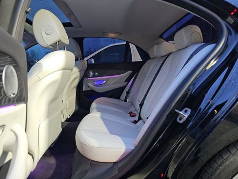 Used 2021 Mercedes-Benz E 450 4MATIC Sedan w/ Premium Package image 12