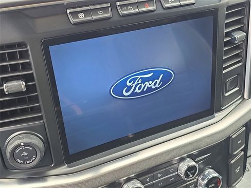 Used 2024 Ford F250 Platinum w/ FX4 Off-Road Package image 23