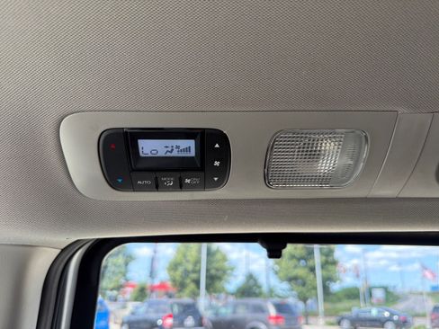 Used 2016 Honda Odyssey EX image 27