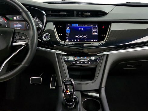 Certified 2024 Cadillac XT6 Sport AWD/4WD image 22