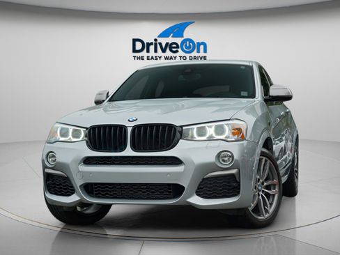 Used 2018 BMW X4 M40i image 19
