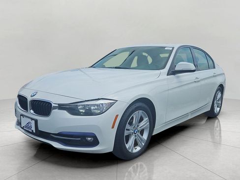Used 2016 BMW 328i xDrive Sedan AWD/4WD image 4