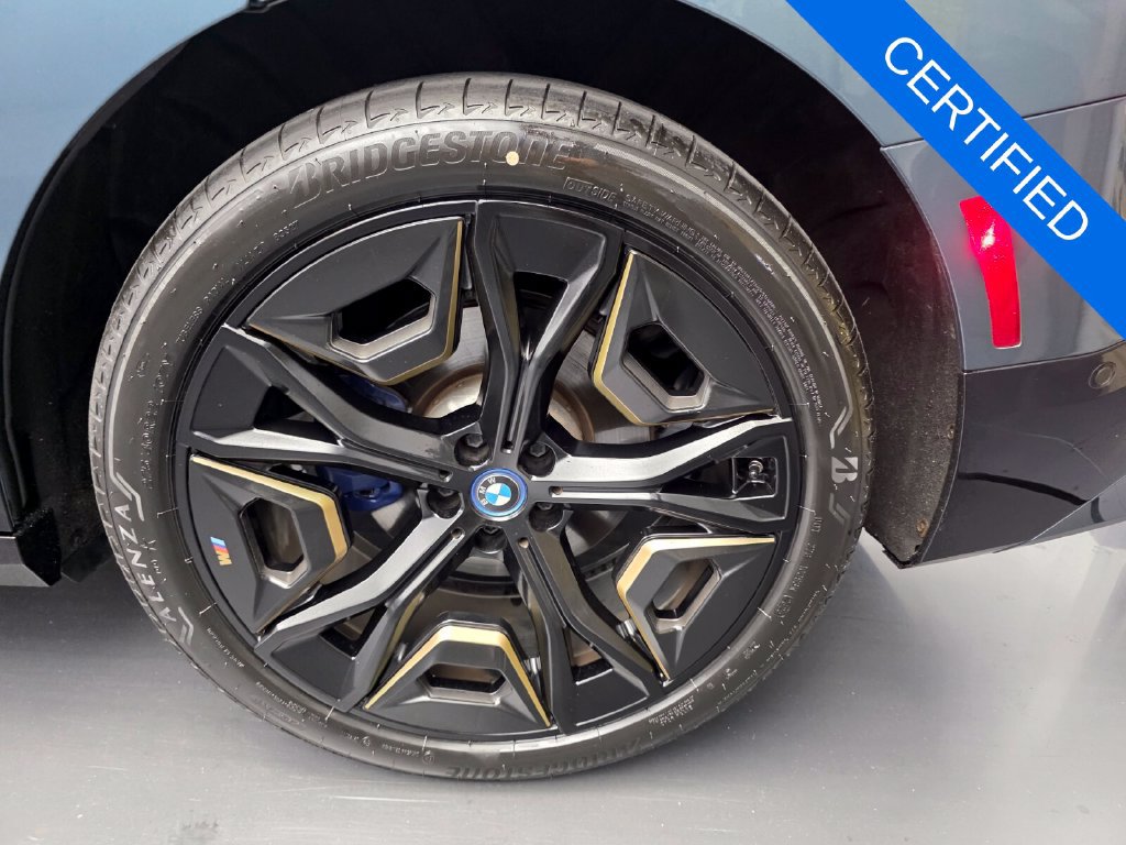 Certified 2024 BMW iX M60 w/ Luxury Package AWD/4WD image 15