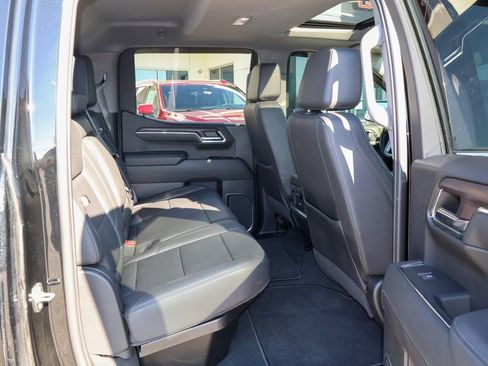 Used 2024 GMC Sierra 1500 SLT w/ SLT Premium Package AWD/4WD image 29