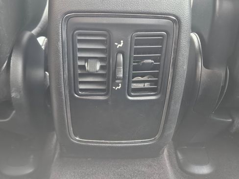 Used 2018 Dodge Durango SXT w/ Quick Order Package 2BB image 27