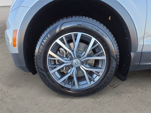 Used 2019 Volkswagen Tiguan SEL R-Line image 14