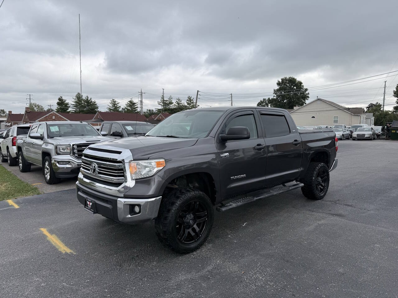 Used 2016 Toyota Tundra SR5 w/ TRD Off Road Package AWD/4WD image 3