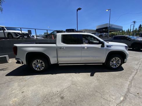 Used 2023 GMC Sierra 1500 Denali AWD/4WD image 7
