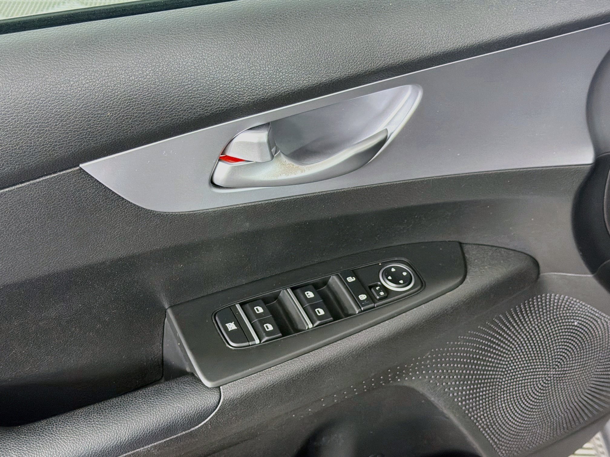 Used 2023 Kia Forte LXS FWD image 15
