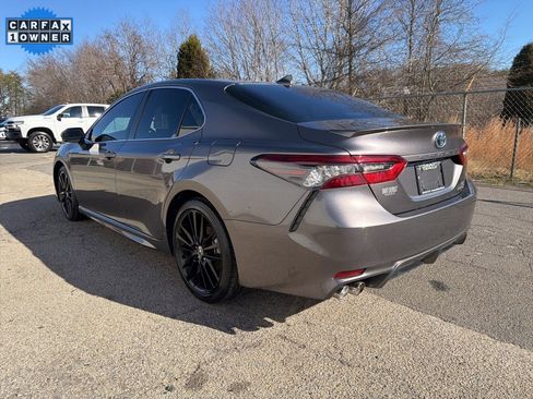 Used 2023 Toyota Camry XSE image 4