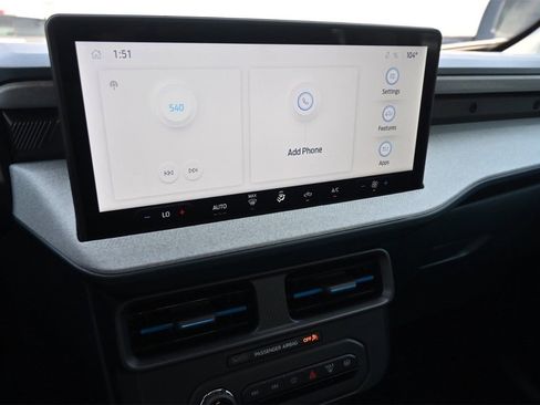 New 2025 Ford Maverick XLT w/ XLT Luxury Package image 38