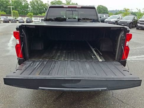 Used 2021 Chevrolet Silverado 1500 LTZ w/ LTZ Premium Package AWD/4WD image 32