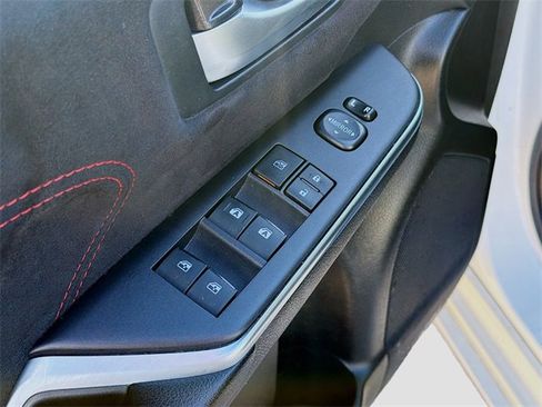 Used 2017 Toyota Camry XSE image 21