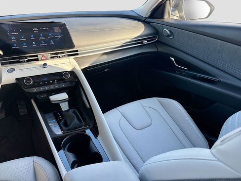 New 2025 Hyundai Elantra Limited w/ Cargo Package image 25