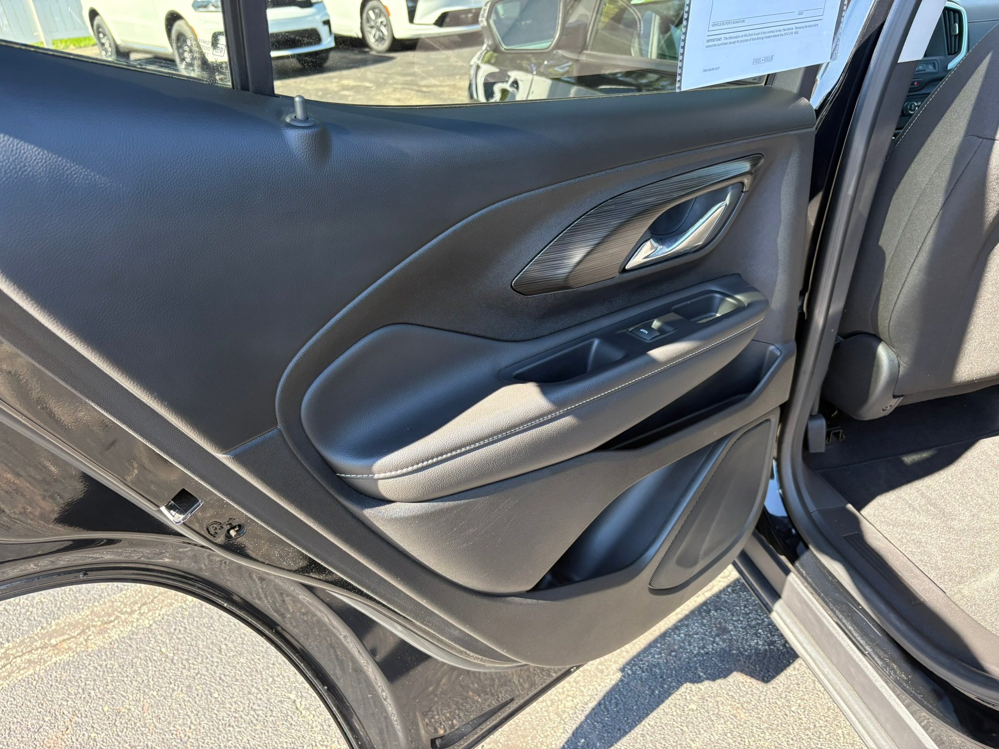 Used 2023 GMC Terrain SLE w/ Driver Convenience Package FWD image 29
