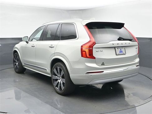 Used 2022 Volvo XC90 T6 Inscription w/ Advanced Package image 6