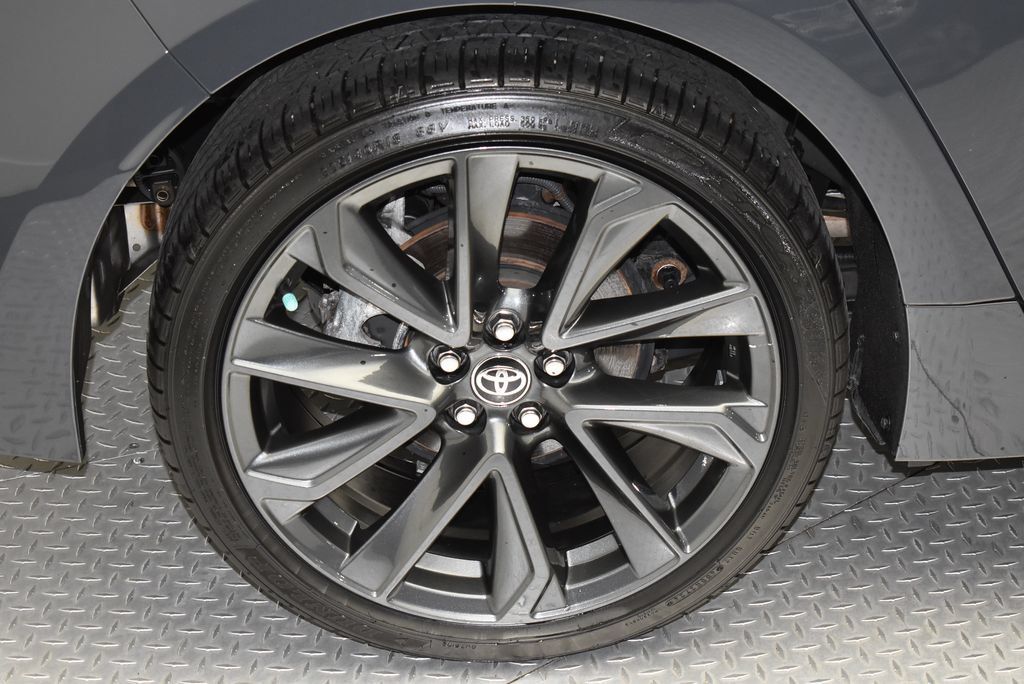 Used 2025 Toyota Corolla SE FWD image 32