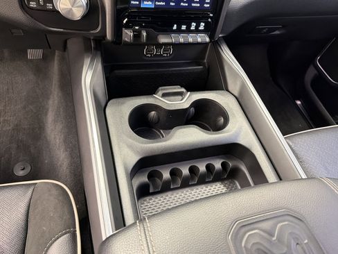 Used 2022 RAM 1500 Laramie w/ Sport Appearance Package AWD/4WD image 24