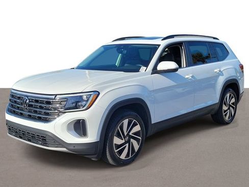 Certified 2024 Volkswagen Atlas SE FWD image 2
