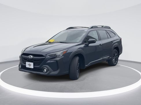 Used 2023 Subaru Outback Onyx Edition XT AWD/4WD image 3