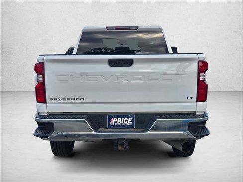 Used 2025 Chevrolet Silverado 2500 LT w/ Convenience Package AWD/4WD image 6