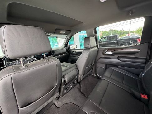 Used 2024 GMC Sierra 1500 SLT RWD image 22
