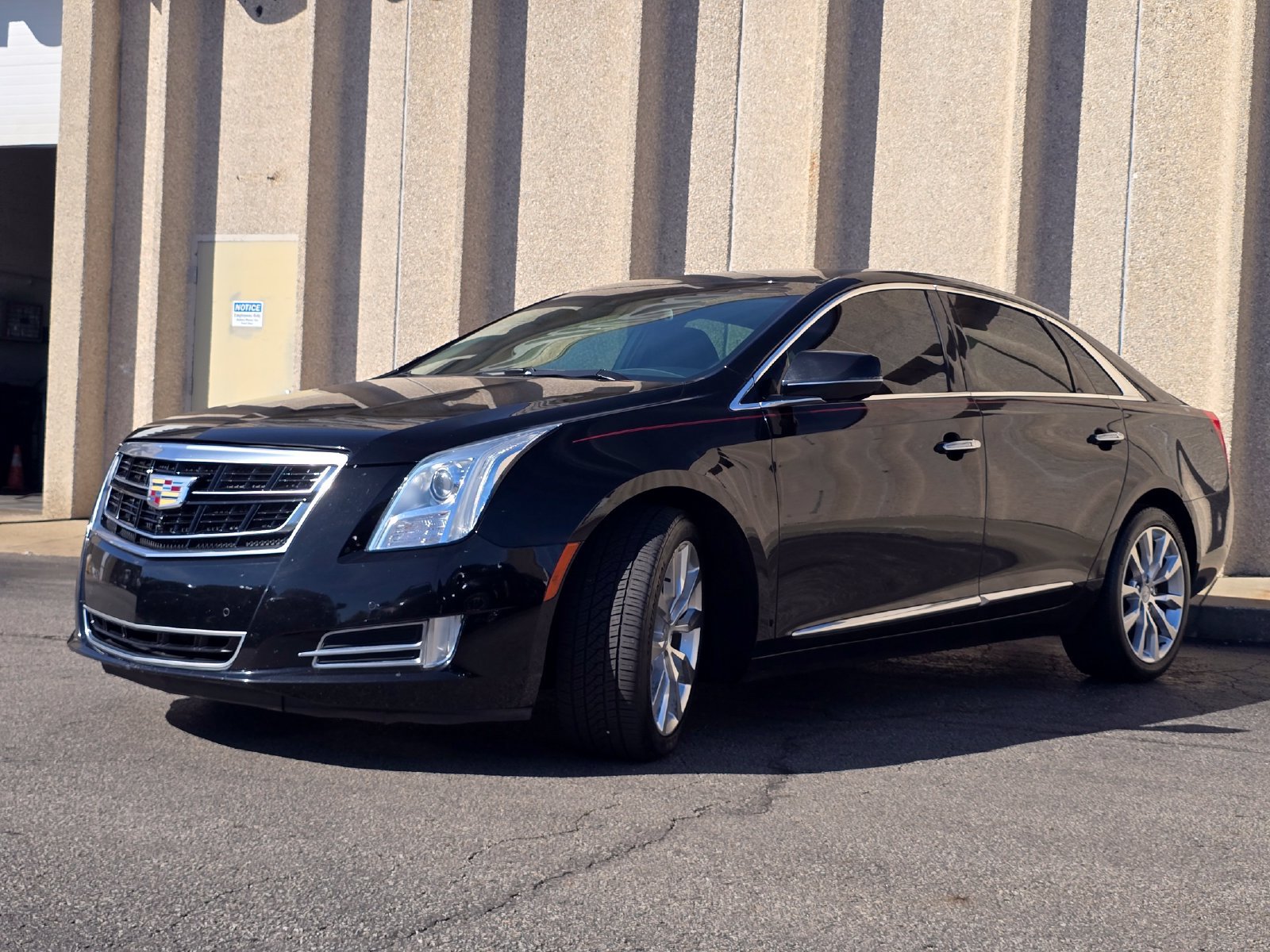 Used 2017 Cadillac XTS Luxury w/ Driver Awareness Package AWD/4WD image 9