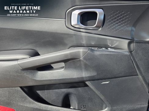 Used 2026 Kia Sorento EX w/ EX Premium Package FWD image 19