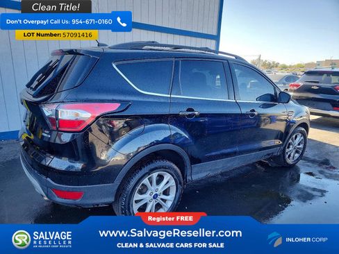 Used 2017 Ford Escape SE w/ Equipment Group 201A AWD/4WD image 4