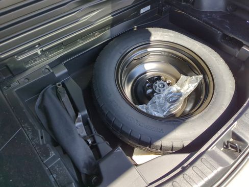 Used 2016 Toyota RAV4 Limited image 31