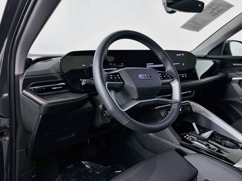Used 2025 Audi Q5 Premium Plus w/ Premium Plus AWD/4WD image 9